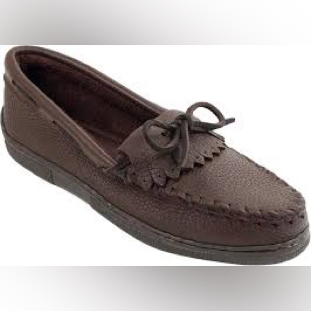 Minnetonka brown soft pebbled leather‎ moccasins indoor outdoor slippers size 8